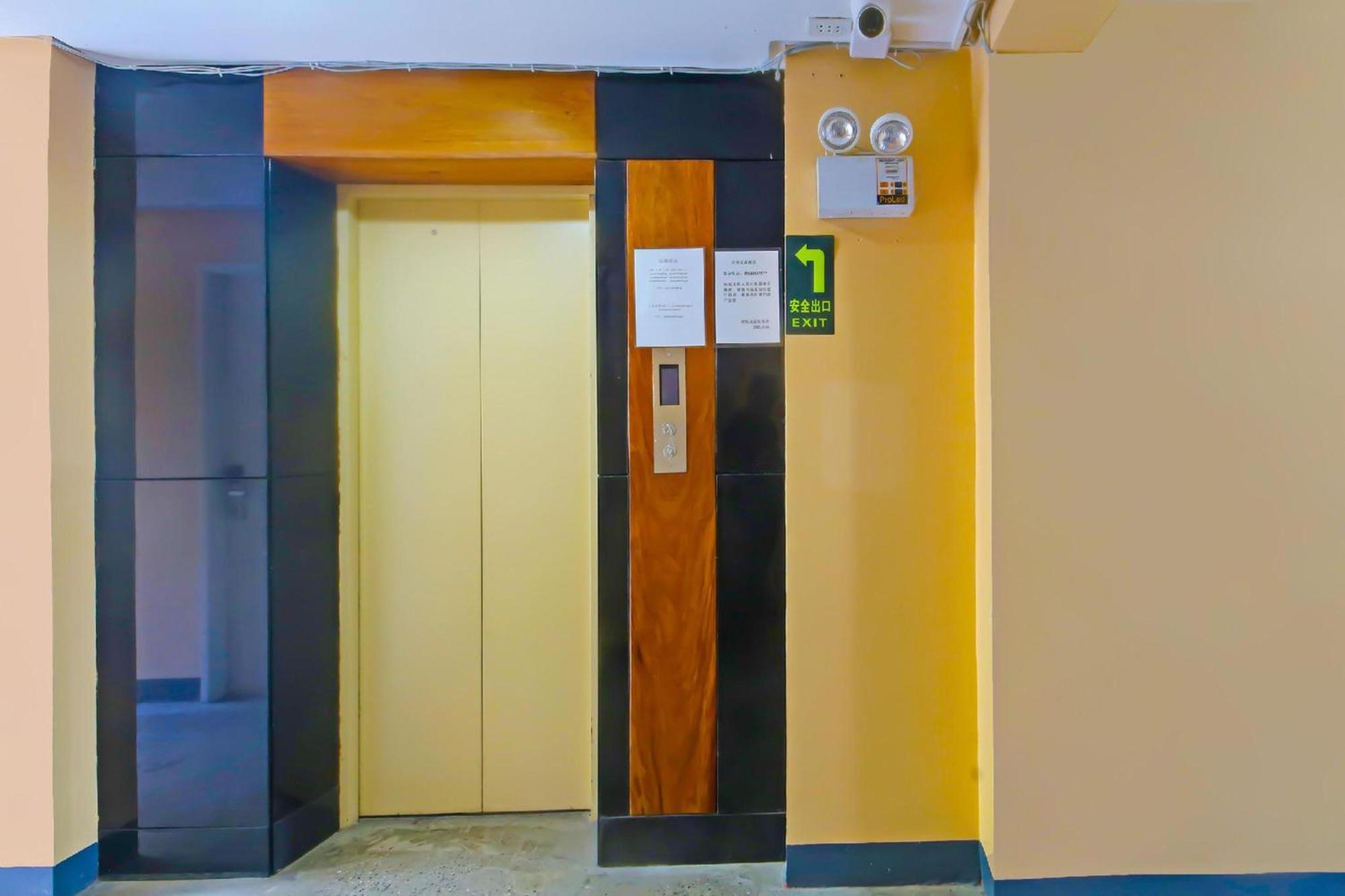 Loveness Apartelle Pasay Buitenkant foto