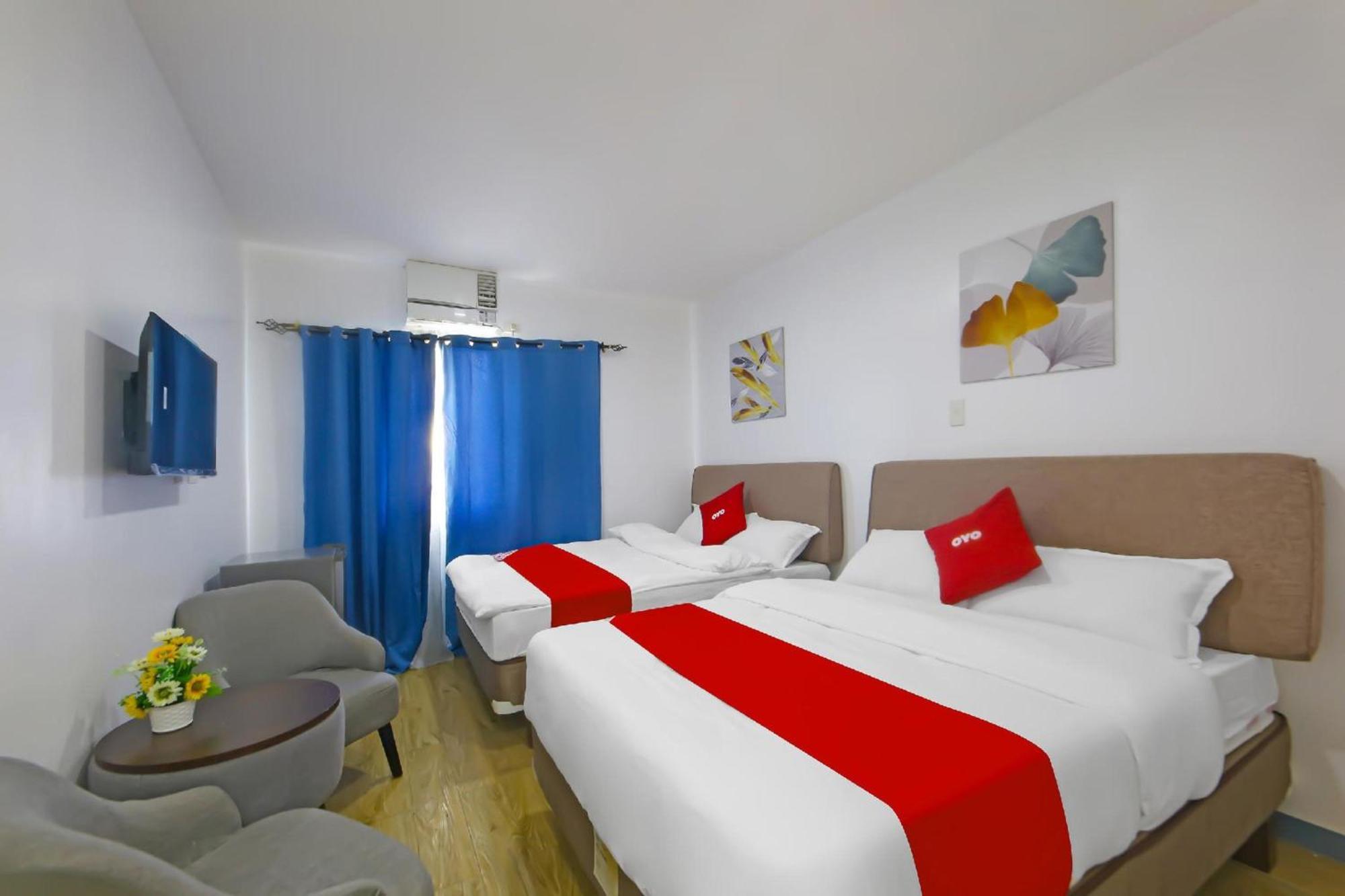 Loveness Apartelle Pasay Buitenkant foto