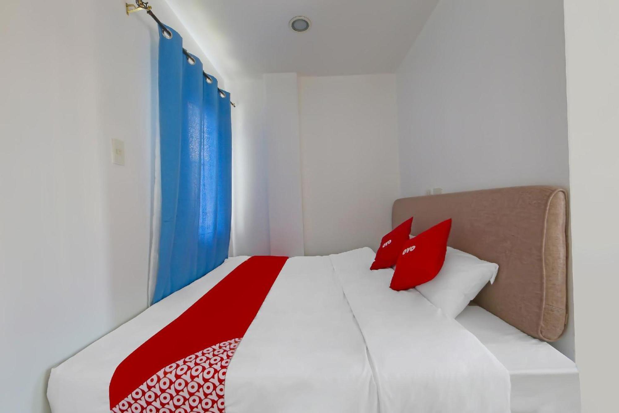 Loveness Apartelle Pasay Buitenkant foto