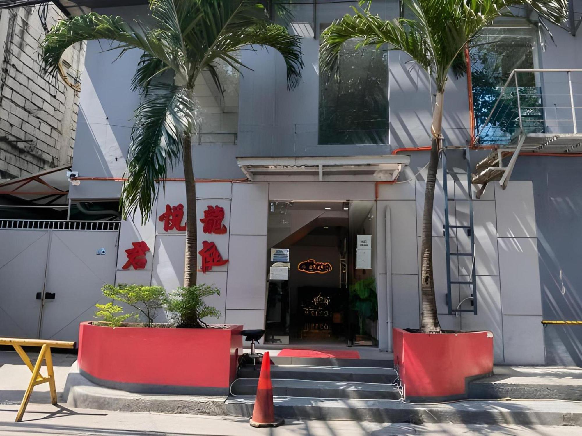 Loveness Apartelle Pasay Buitenkant foto